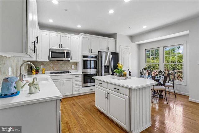 10407 DALEBROOKE LN, Potomac, MD 20854