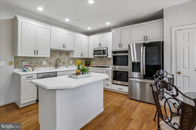 10407 DALEBROOKE LN, Potomac, MD 20854
