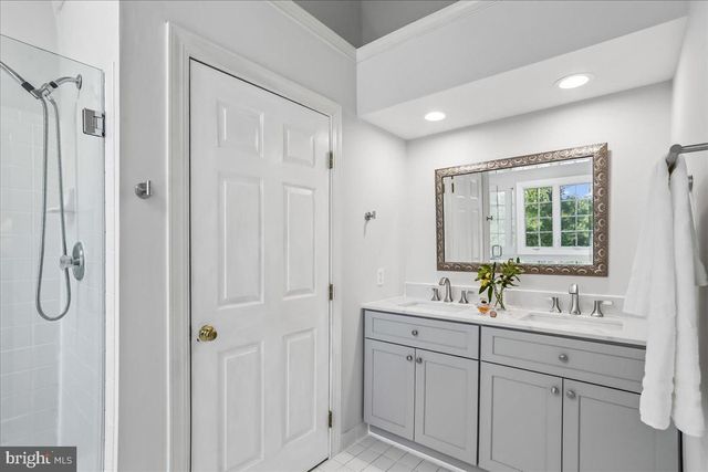 10407 DALEBROOKE LN, Potomac, MD 20854
