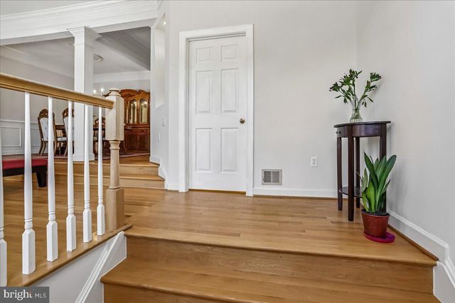 10407 DALEBROOKE LN, Potomac, MD 20854