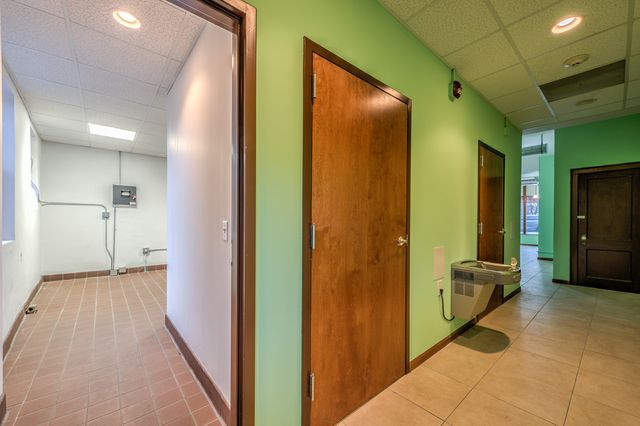 5331 N Lincoln Avenue, Chicago, IL 60625