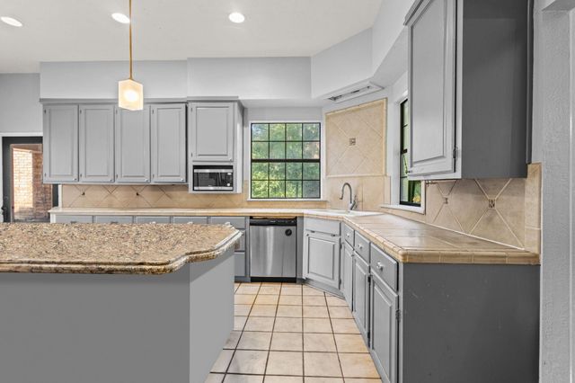 763 County Road 1010, Woodville, TX 75979