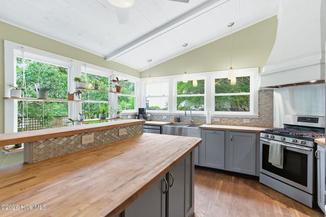 101 SE 23rd Street, Oak Island, NC 28465