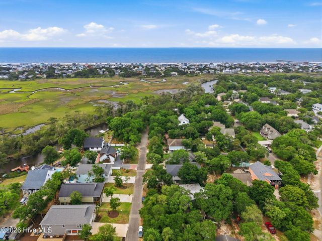 101 SE 23rd Street, Oak Island, NC 28465