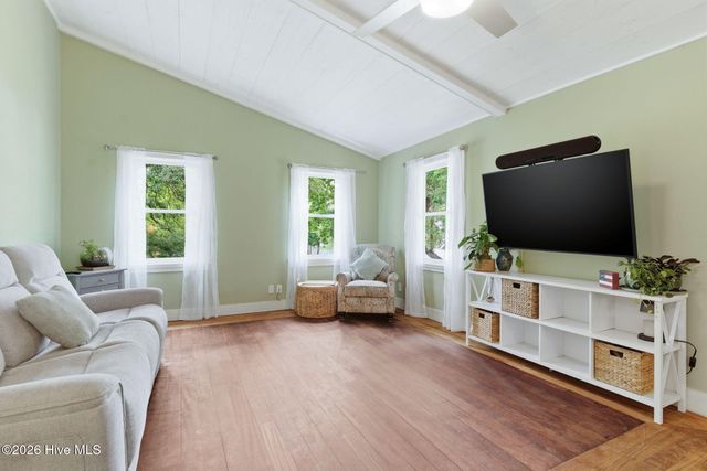101 SE 23rd Street, Oak Island, NC 28465