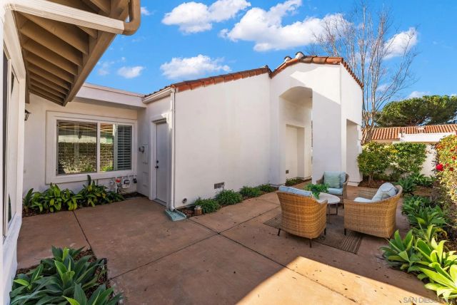 4676 Barcelona Way, Oceanside, CA 92056