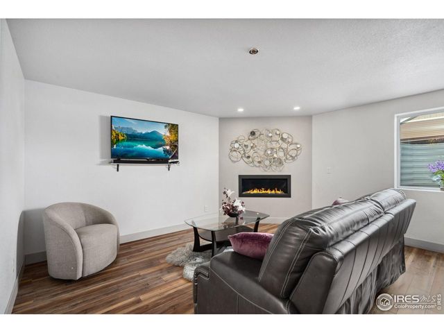 8101 River Run Dr, Greeley, CO 80634