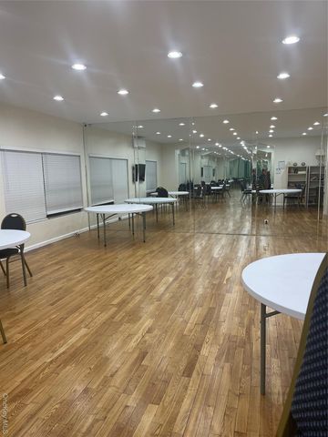 25-40 Shore Boulevard 6M, Astoria, NY 11102