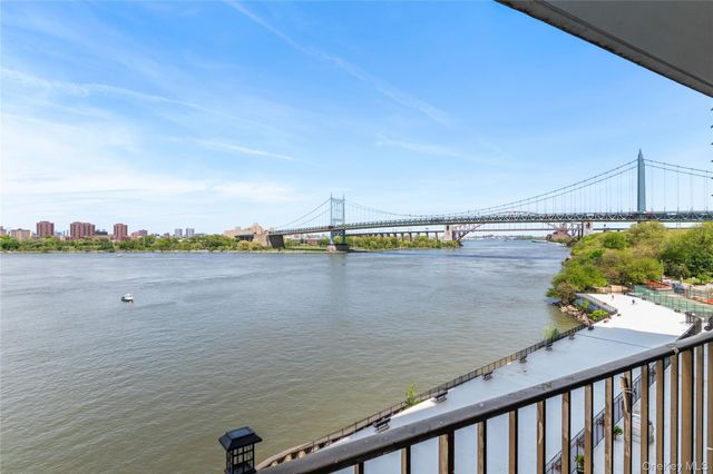 25-40 Shore Boulevard 6M, Astoria, NY 11102