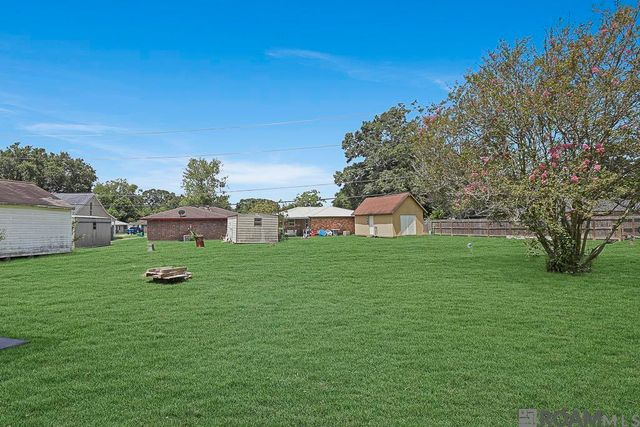 8834 Asphodel St, Denham Springs, LA 70726