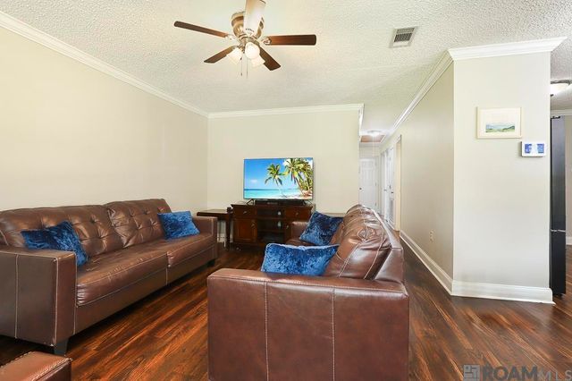8834 Asphodel St, Denham Springs, LA 70726