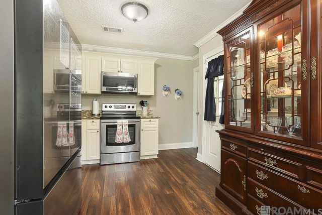 8834 Asphodel St, Denham Springs, LA 70726