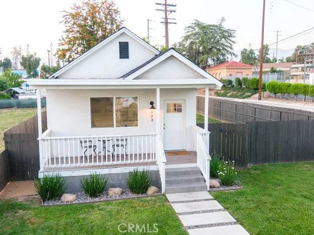 423 E Stuart, Redlands, CA 92374