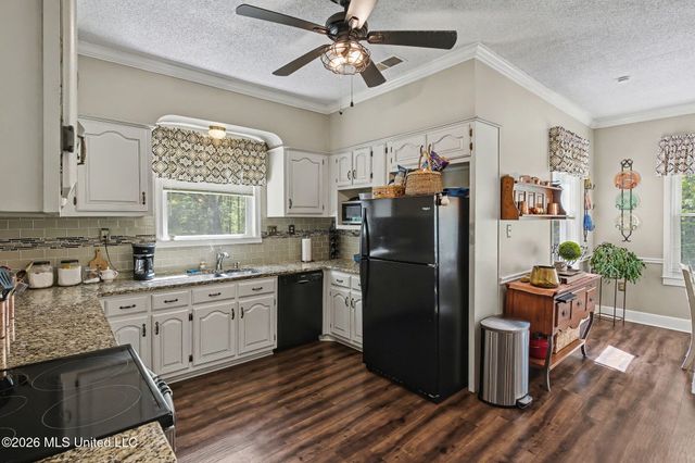 9120 Old Highway 61, Walls, MS 38680