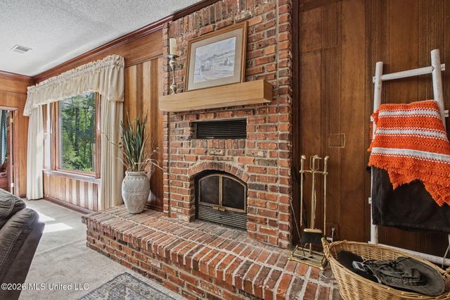 9120 Old Highway 61, Walls, MS 38680