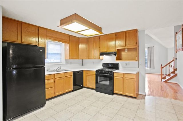 5705 Glandor SE Drive, Mableton, GA 30126