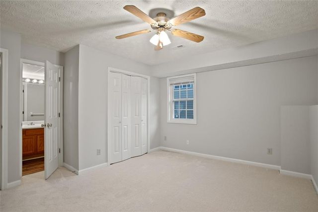 5705 Glandor SE Drive, Mableton, GA 30126