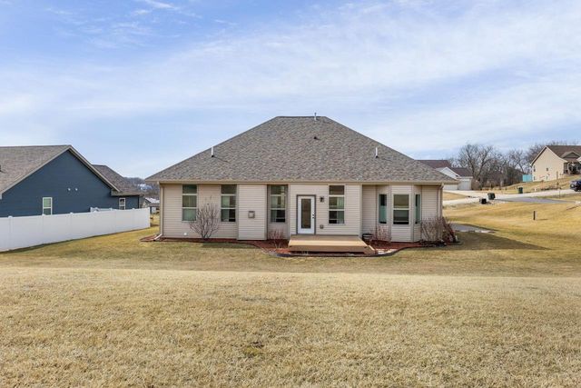 11206 N Shoes Way, Edgerton, WI 53524
