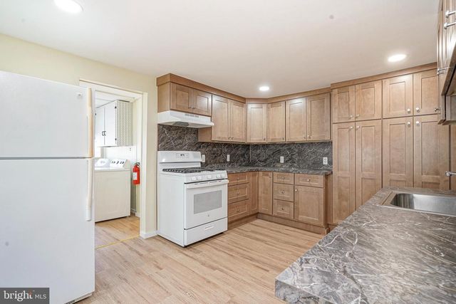 19 E MILLBROOKE AVE, Woodstown, NJ 08098