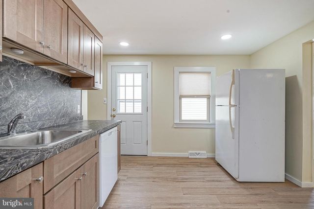 19 E MILLBROOKE AVE, Woodstown, NJ 08098