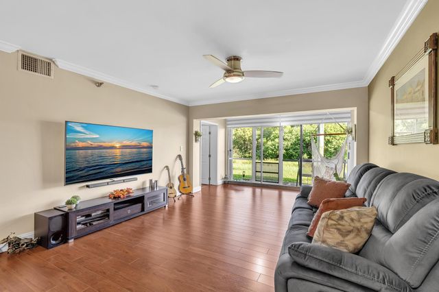 460 NW 67TH Street L105, Boca Raton, FL 33487
