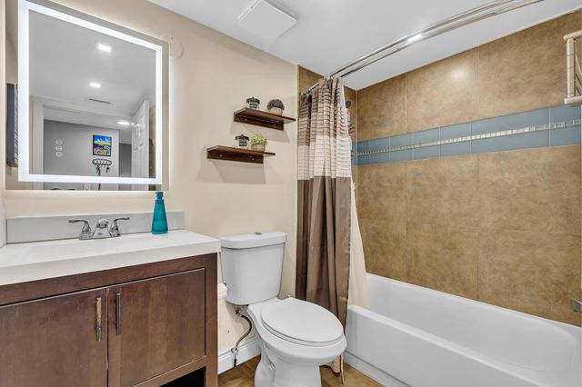 460 NW 67TH Street L105, Boca Raton, FL 33487