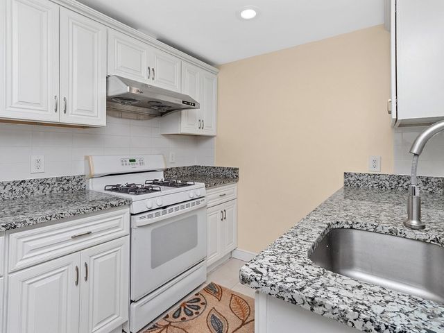 6 Virginia Road, Waltham, MA 02453