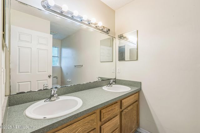 7594 TAYLOR FIELD RD #1 Road, Jacksonville, FL 32222