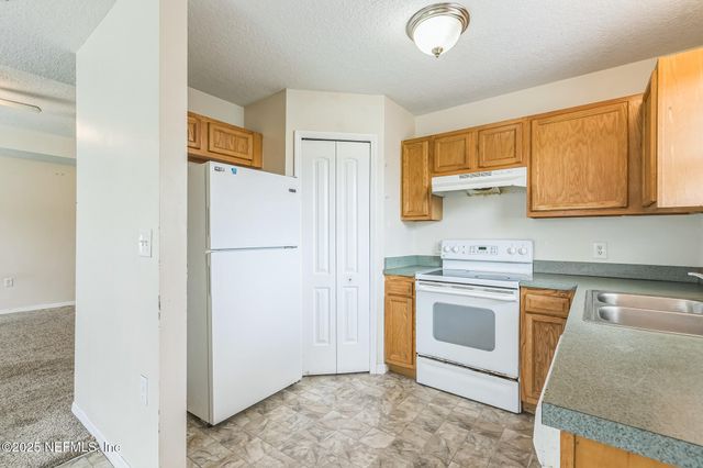 7594 TAYLOR FIELD RD #1 Road, Jacksonville, FL 32222