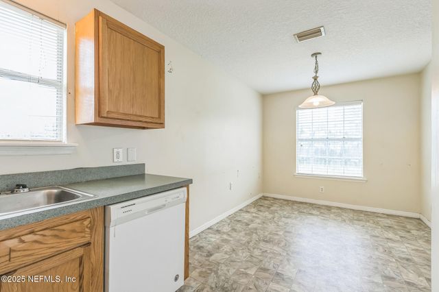 7594 TAYLOR FIELD RD #1 Road, Jacksonville, FL 32222
