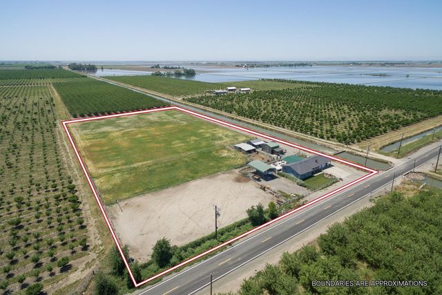 4472 Franklin Rd, Yuba City, CA 95993