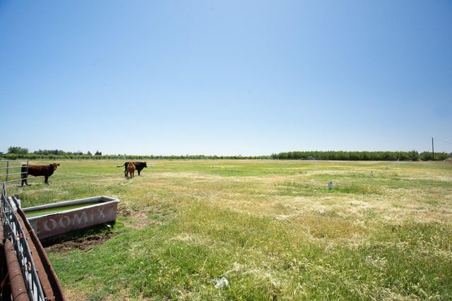 4472 Franklin Rd, Yuba City, CA 95993