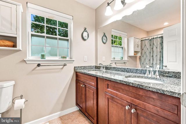 57 PINDALE DR, Bridgeton, NJ 08302