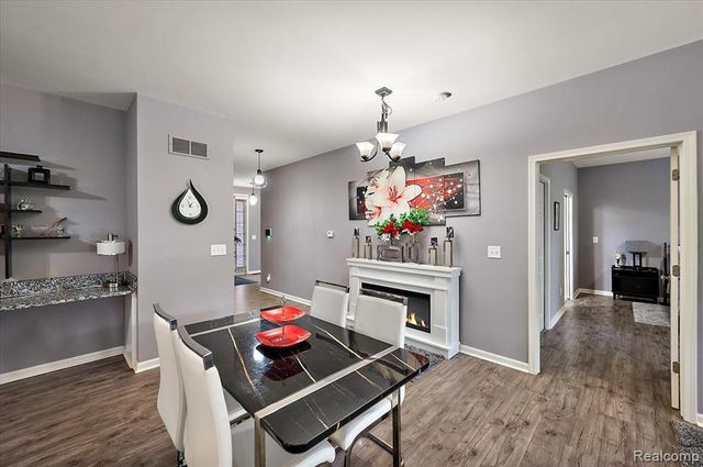 29561 S Pine Grove Drive, New Boston, MI 48164
