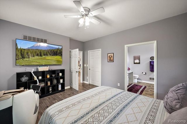 29561 S Pine Grove Drive, New Boston, MI 48164