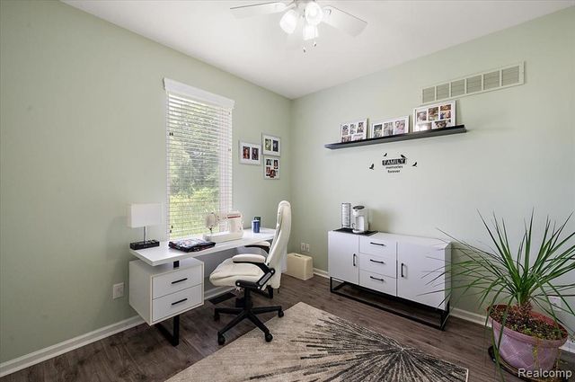 29561 S Pine Grove Drive, New Boston, MI 48164