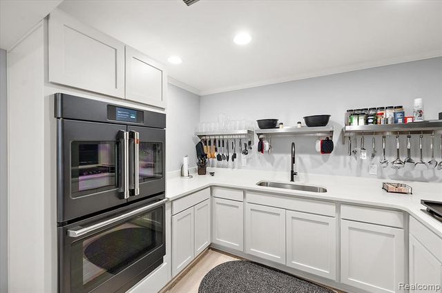 29561 S Pine Grove Drive, New Boston, MI 48164