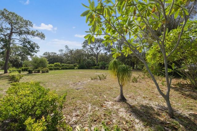 2755 EDWARDS AVENUE S, St Petersburg, FL 33705