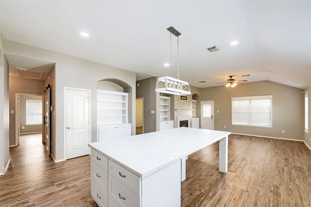 2402 Comal Drive, Deer Park, TX 77536