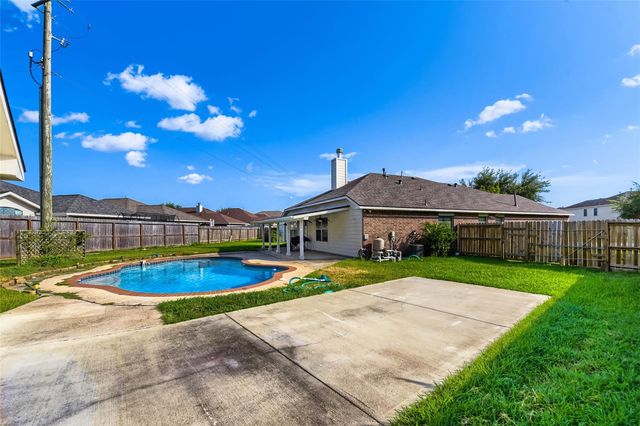 2402 Comal Drive, Deer Park, TX 77536