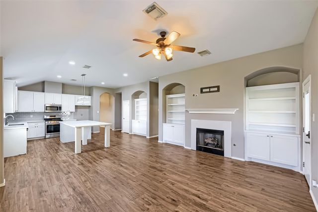 2402 Comal Drive, Deer Park, TX 77536