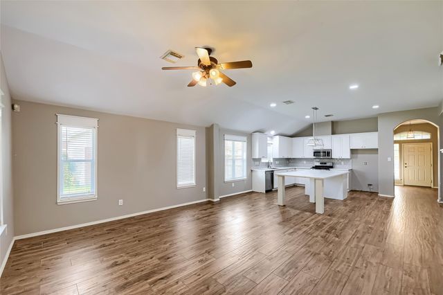 2402 Comal Drive, Deer Park, TX 77536