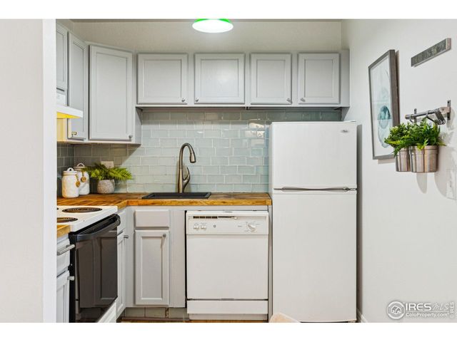 860 W Moorhead Cir 2K, Boulder, CO 80305