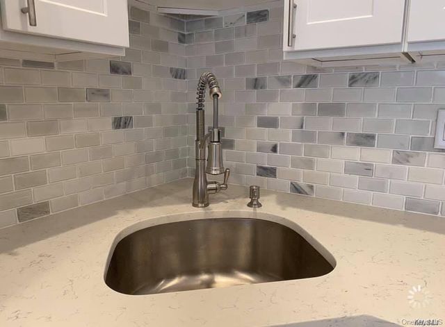 201 Higbie Lane B, West Islip, NY 11795