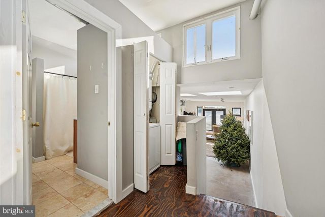 2420 TRENTON AVE, Philadelphia, PA 19125