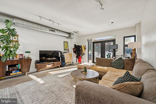 2420 TRENTON AVE, Philadelphia, PA 19125