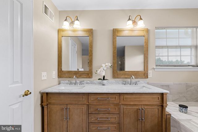 19 DEEP POWDER CT, Woodstock, MD 21163