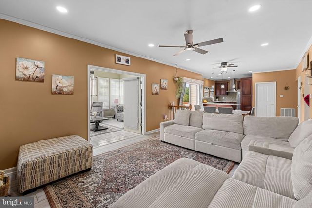19 DEEP POWDER CT, Woodstock, MD 21163
