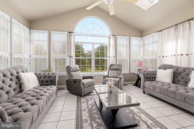 19 DEEP POWDER CT, Woodstock, MD 21163