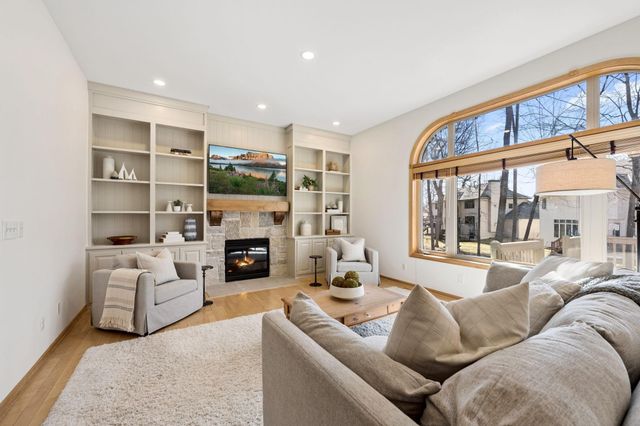 8941 Vandegriff Way, Maple Grove, MN 55311